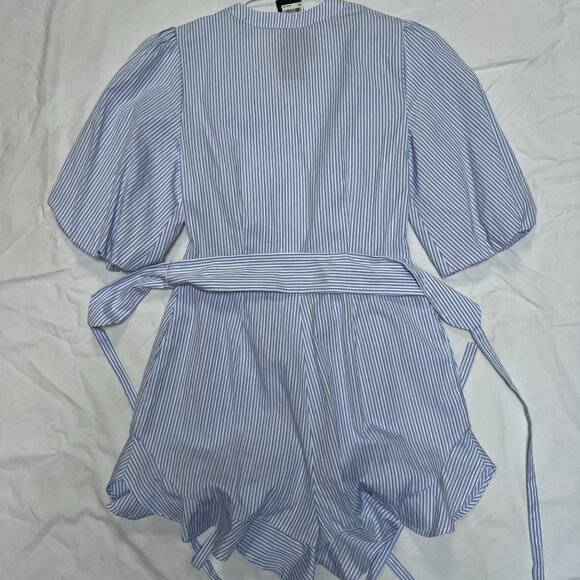 BCBG jumpsuit striped, new with tags, french made style - Picture 3 of 3